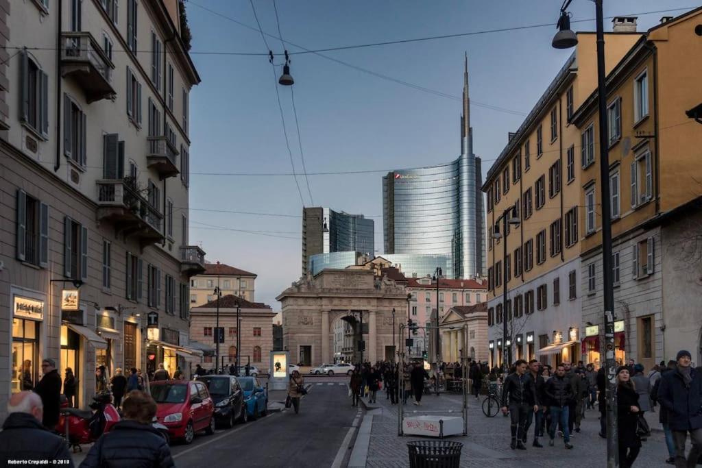 Moscova - Garibaldi Lusso, Sauna E Idromassaggio Milan Luaran gambar