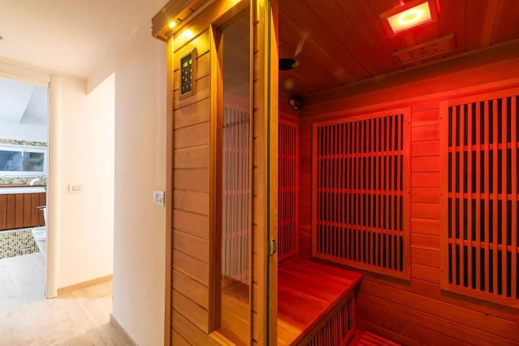 Moscova - Garibaldi Lusso, Sauna E Idromassaggio Milan Luaran gambar